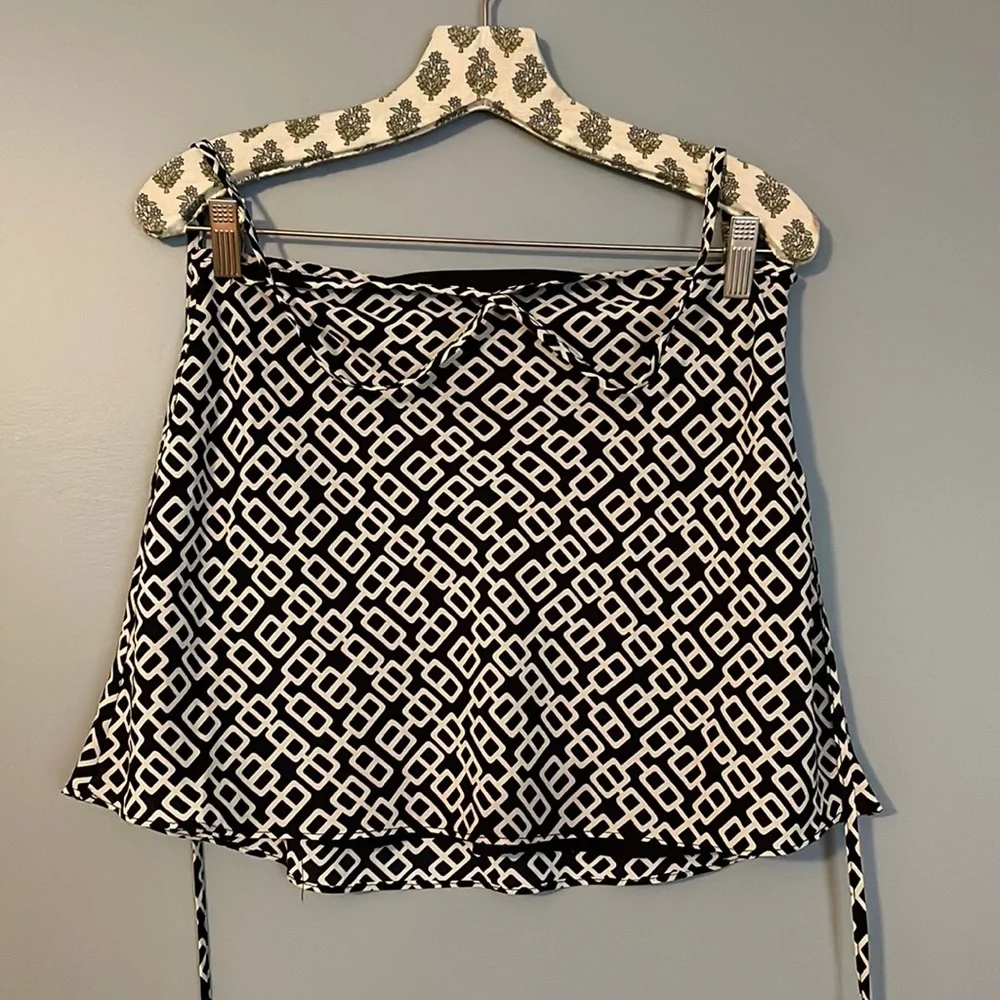 Set - Picture 2 of 3